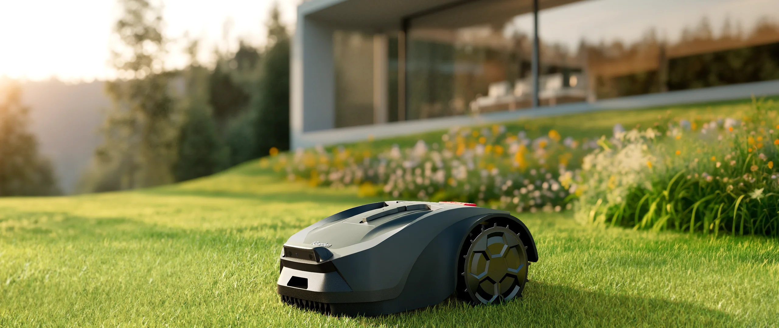 Tondeuse robot sans fil iGarden Lawn Mower R Series fonctionnant sur une pelouse ensoleillée